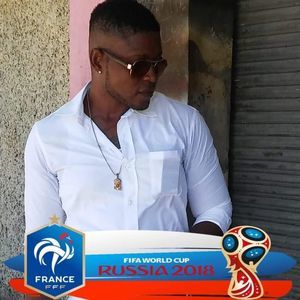 Meet your Posher, Currie